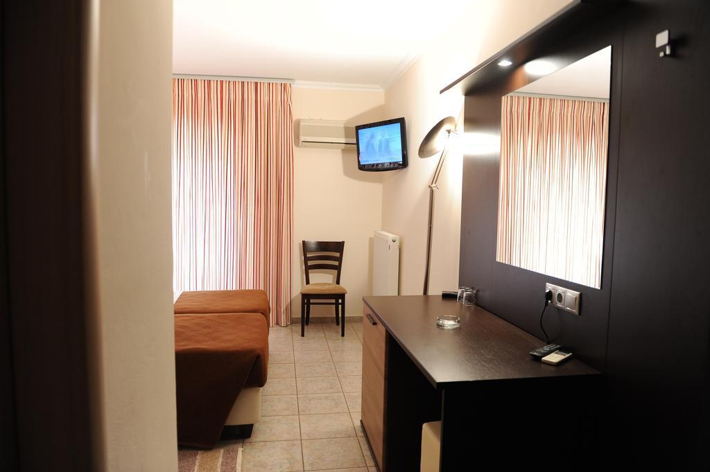 Kaiafas Lake Hotel Zacharo Extérieur photo